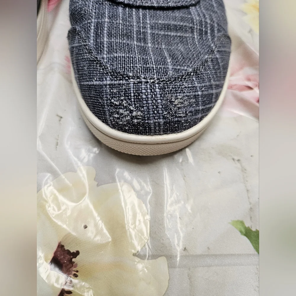 REVITALIGN Orthotic Canvas Slip-On Sneakers- Santa Margarita - Picture 6 of 7